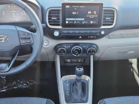 New 2026 Hyundai Venue SEL FWD image 20