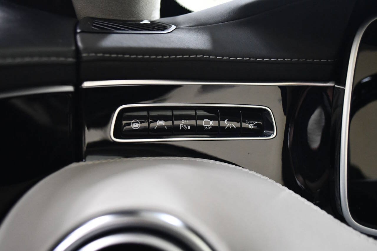 Used 2017 Mercedes-Benz S 550 Cabriolet image 20