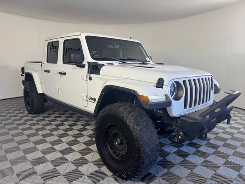Used 2023 Jeep Gladiator Rubicon w/ LED Lighting Group AWD/4WD image 6