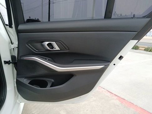 New 2025 BMW 330i 330i Retired Loaner w/ M Sport Package image 10