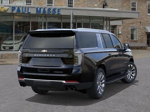 New 2026 Chevrolet Suburban Premier image 4