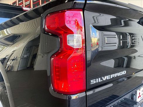 Used 2025 Chevrolet Silverado 1500 LT image 18