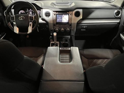 Used 2018 Toyota Tundra SR5 image 12