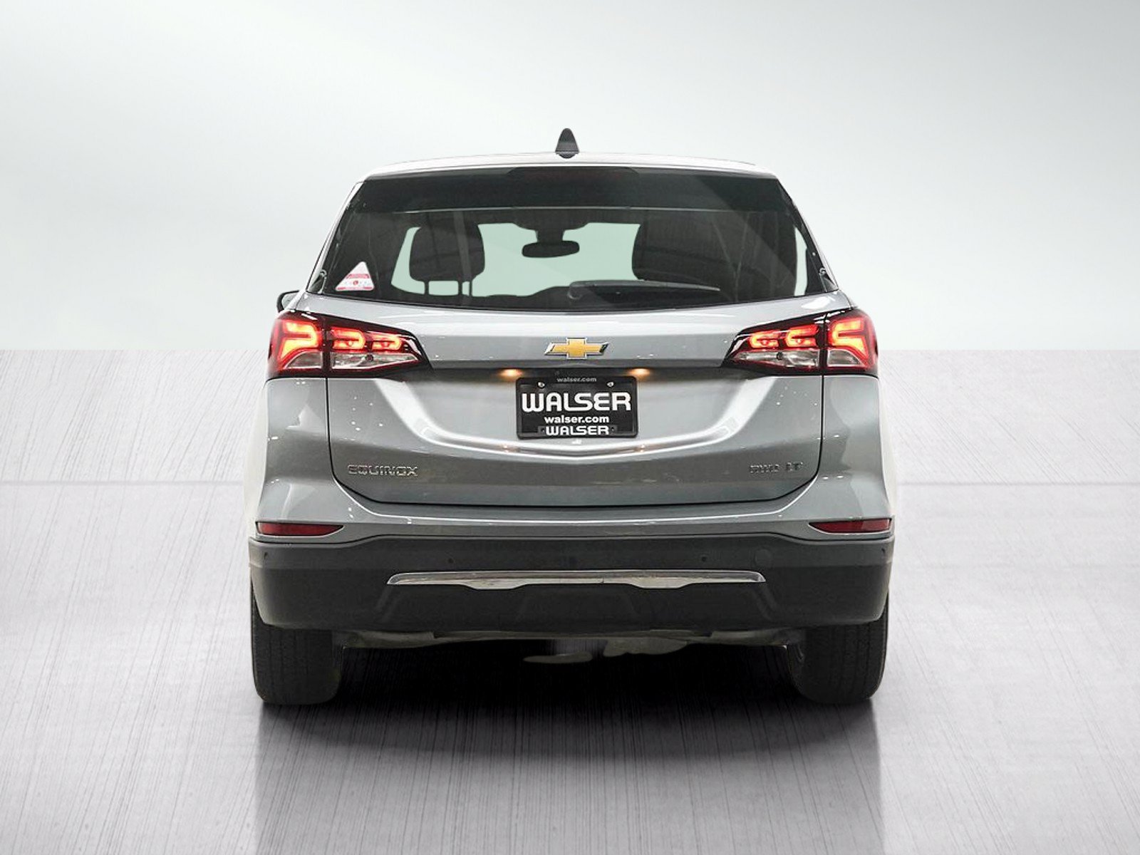 Used 2024 Chevrolet Equinox LT AWD/4WD image 4
