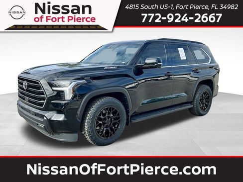 Used 2025 Toyota Sequoia SR5 image 1