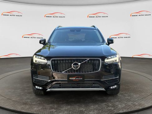 Used 2018 Volvo XC90 T5 Momentum w/ Convenience Package AWD/4WD image 3