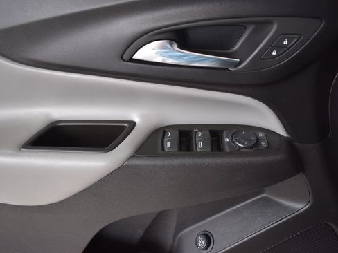Used 2024 Chevrolet Equinox LT FWD image 20