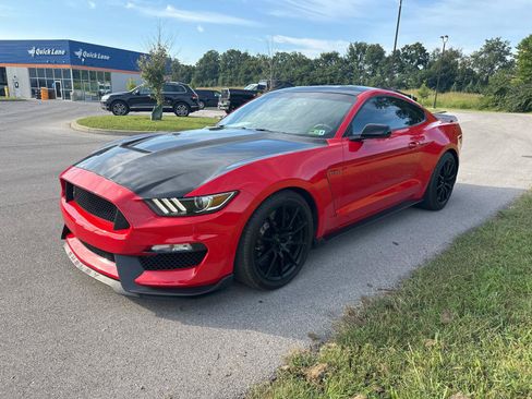 Used 2017 Ford Mustang Shelby GT350 w/ Electronics Package RWD image 2