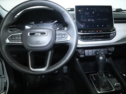 Used 2025 Jeep Compass Limited AWD/4WD image 28
