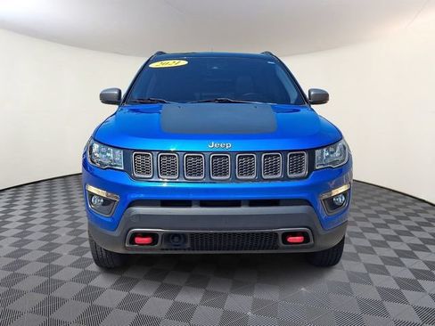 Used 2021 Jeep Compass Trailhawk w/ Sun and Sound Group AWD/4WD image 2