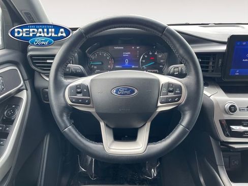 Used 2022 Ford Explorer XLT AWD/4WD image 15