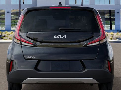 New 2025 Kia Soul LX image 13
