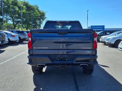 Used 2019 Chevrolet Silverado 1500 Custom Trail Boss w/ Custom Convenience Package AWD/4WD image 5