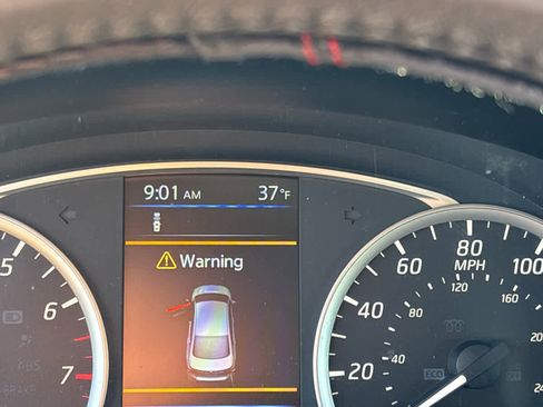 Used 2019 Nissan Sentra SV image 11