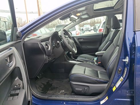 Used 2017 Toyota Corolla XSE image 13