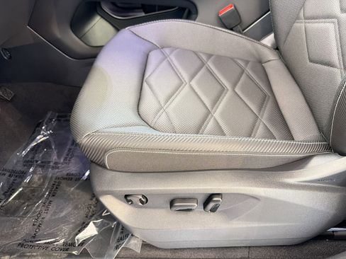 New 2026 Volkswagen Atlas Cross Sport SE AWD/4WD image 14