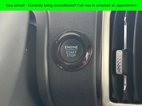 Used 2025 Ford Expedition Active RWD image 19