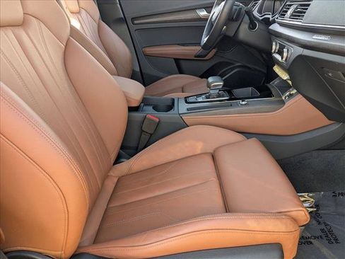 Certified 2025 Audi Q5 2.0T Premium Plus image 19