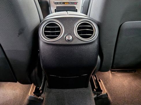 Certified 2022 Mercedes-Benz GLC 300 4MATIC image 15