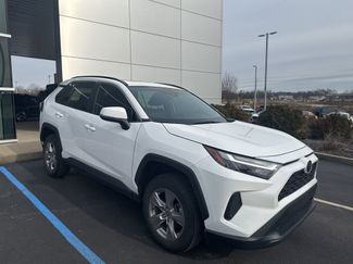 Used 2022 Toyota RAV4 XLE w/ Convenience Package video 1