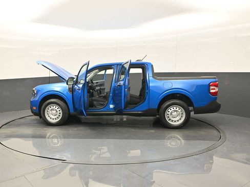 New 2025 Ford Maverick XL w/ Equipment Group 101A image 29