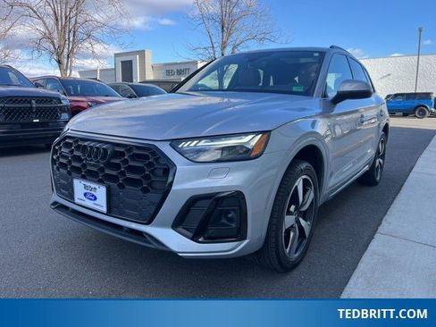 Used 2022 Audi Q5 2.0T Prestige w/ Prestige Package image 3