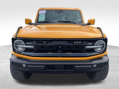Used 2022 Ford Bronco Outer Banks AWD/4WD image 2