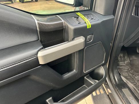 Used 2019 Ford F150 Raptor w/ Equipment Group 802A Luxury image 23