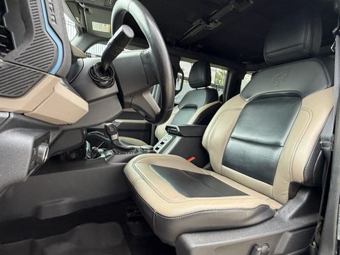 Used 2023 Ford Bronco Wildtrak AWD/4WD image 13