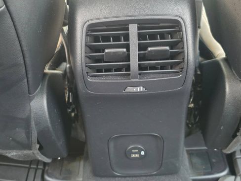 Used 2020 Ford Escape SE Sport FWD image 18