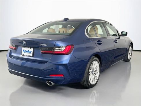 Certified 2024 BMW 330i xDrive Sedan w/ Convenience Package AWD/4WD image 6