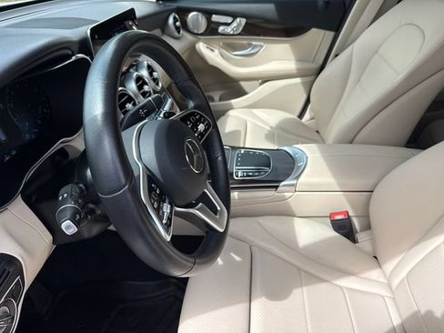 Used 2021 Mercedes-Benz GLC 300 4MATIC image 19