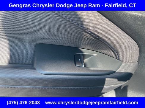 Used 2025 Subaru Forester Premium AWD/4WD image 37