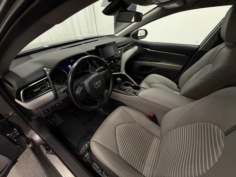 Certified 2023 Toyota Camry SE image 11