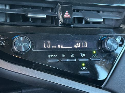 Certified 2024 Toyota Camry SE image 24