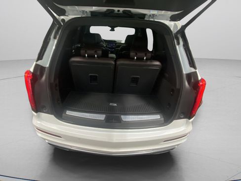 Used 2020 Cadillac XT6 Premium Luxury FWD image 20