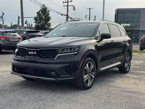 Used 2023 Kia Sorento EX AWD/4WD image 3