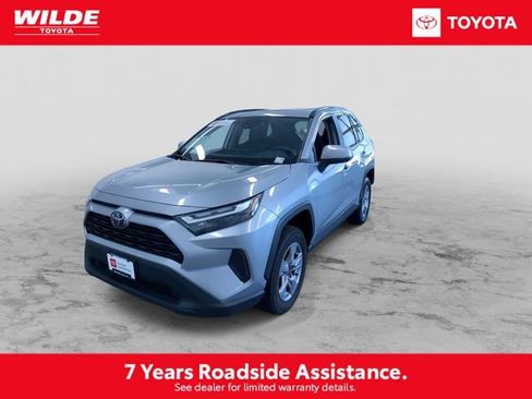 Certified 2025 Toyota RAV4 XLE w/ Convenience Package AWD/4WD image 5