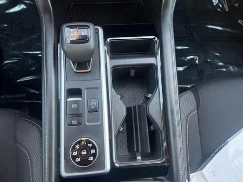 Used 2025 Nissan Pathfinder SV AWD/4WD image 52