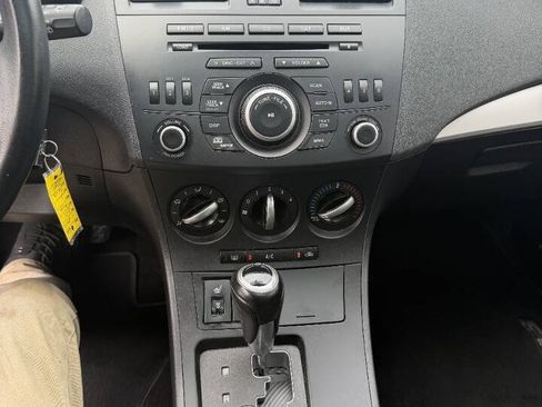Used 2012 MAZDA MAZDA3 i Grand Touring FWD image 19
