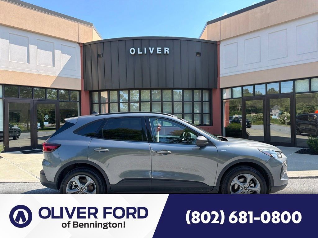 Used 2025 Ford Escape ST-Line AWD/4WD image 9
