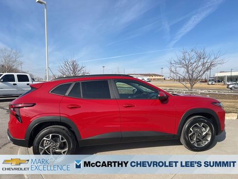 New 2026 Chevrolet Trax LT w/ Driver Confidence Package image 9