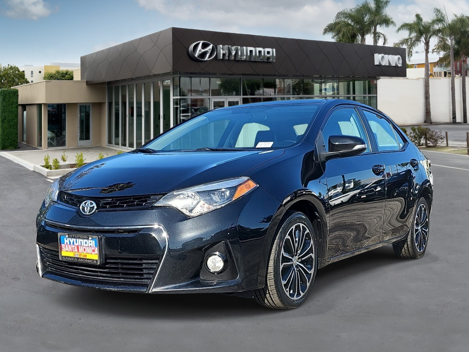 Used 2014 Toyota Corolla S Premium w/ Driver Convenience Package FWD image 7
