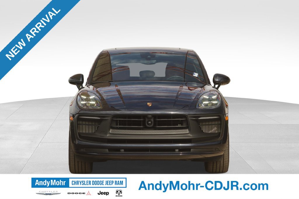 Used 2022 Porsche Macan GTS AWD/4WD image 2