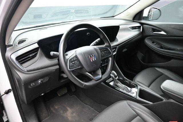 Used 2024 Buick Encore GX Sport Touring AWD/4WD image 17