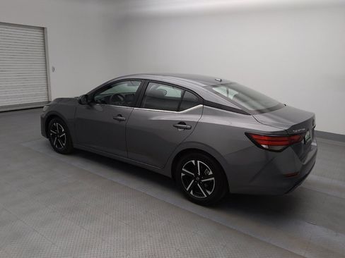 Used 2024 Nissan Sentra SV image 3