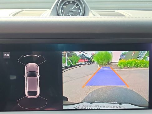 Certified 2024 Porsche Macan S AWD/4WD image 12