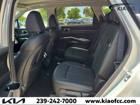 New 2026 Kia Sorento EX w/ EX Premium Package FWD image 12