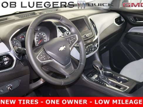 Certified 2023 Chevrolet Equinox LT w/ Driver Convenience Package image 11