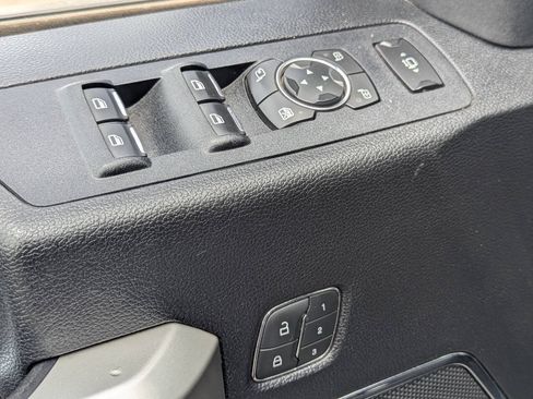 Used 2019 Ford F250 Lariat w/ Lariat Ultimate Package AWD/4WD image 26